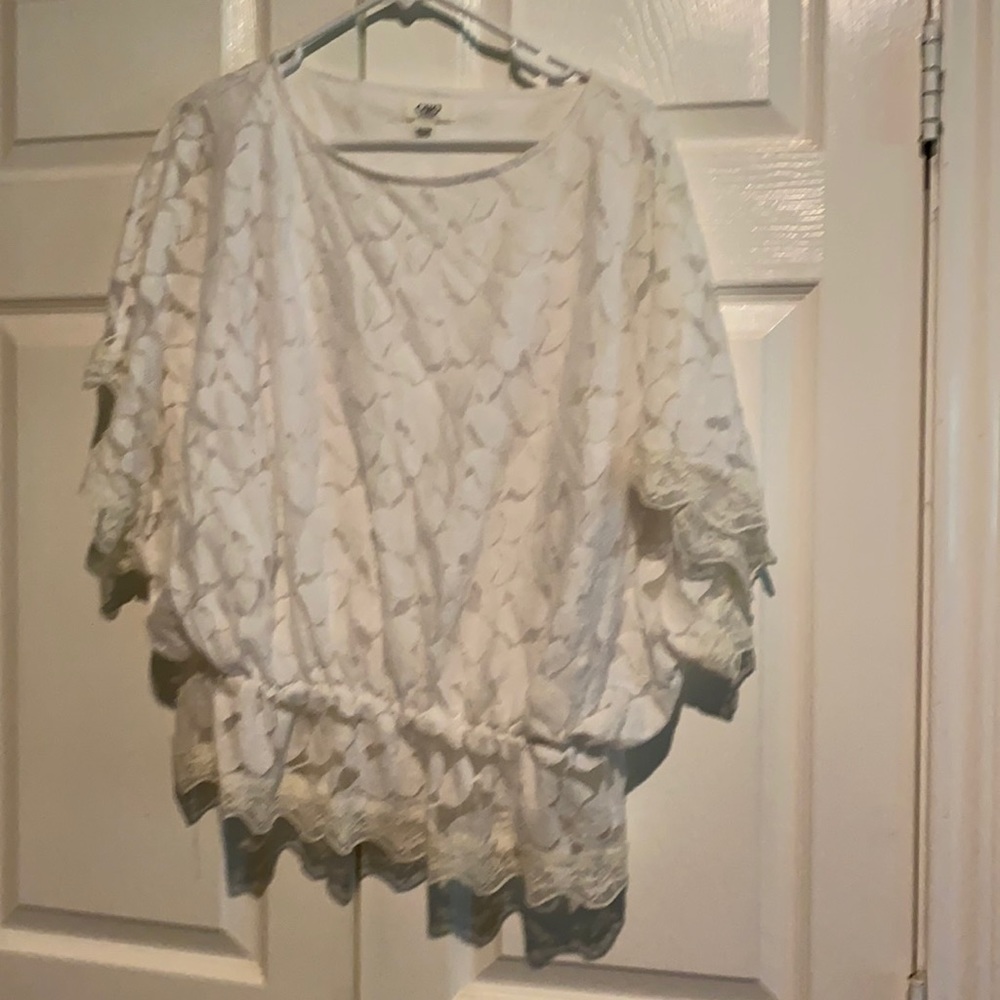 Stunning White lace top with elastic waist